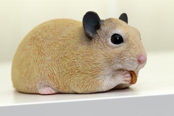 Foto SyrischeHamsters2016/20160415-beeldje-hamster02.jpg