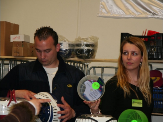 Exoknaag 2008 En er werd veel leuke dingen verkocht